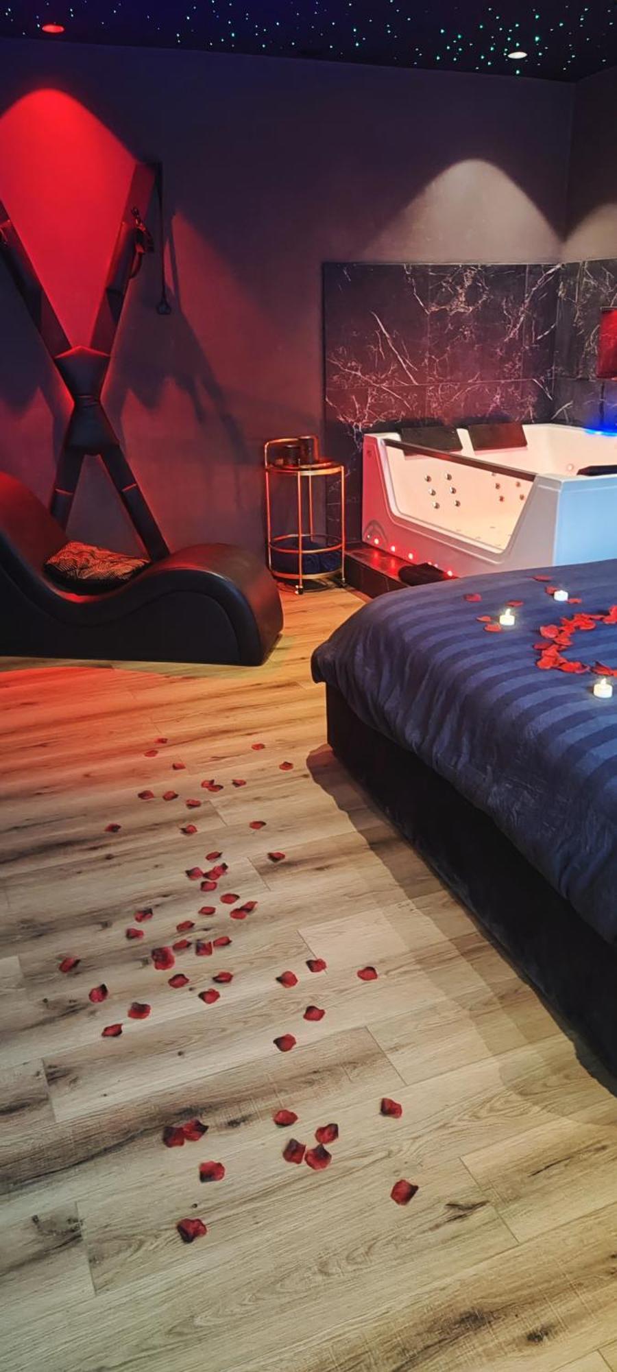 Bourg-Saint-Christophe Loft, Studio And Love Rooms מראה חיצוני תמונה