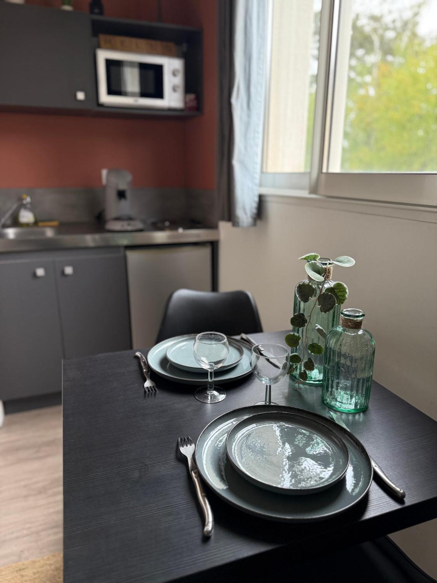 Bourg-Saint-Christophe Loft, Studio And Love Rooms מראה חיצוני תמונה