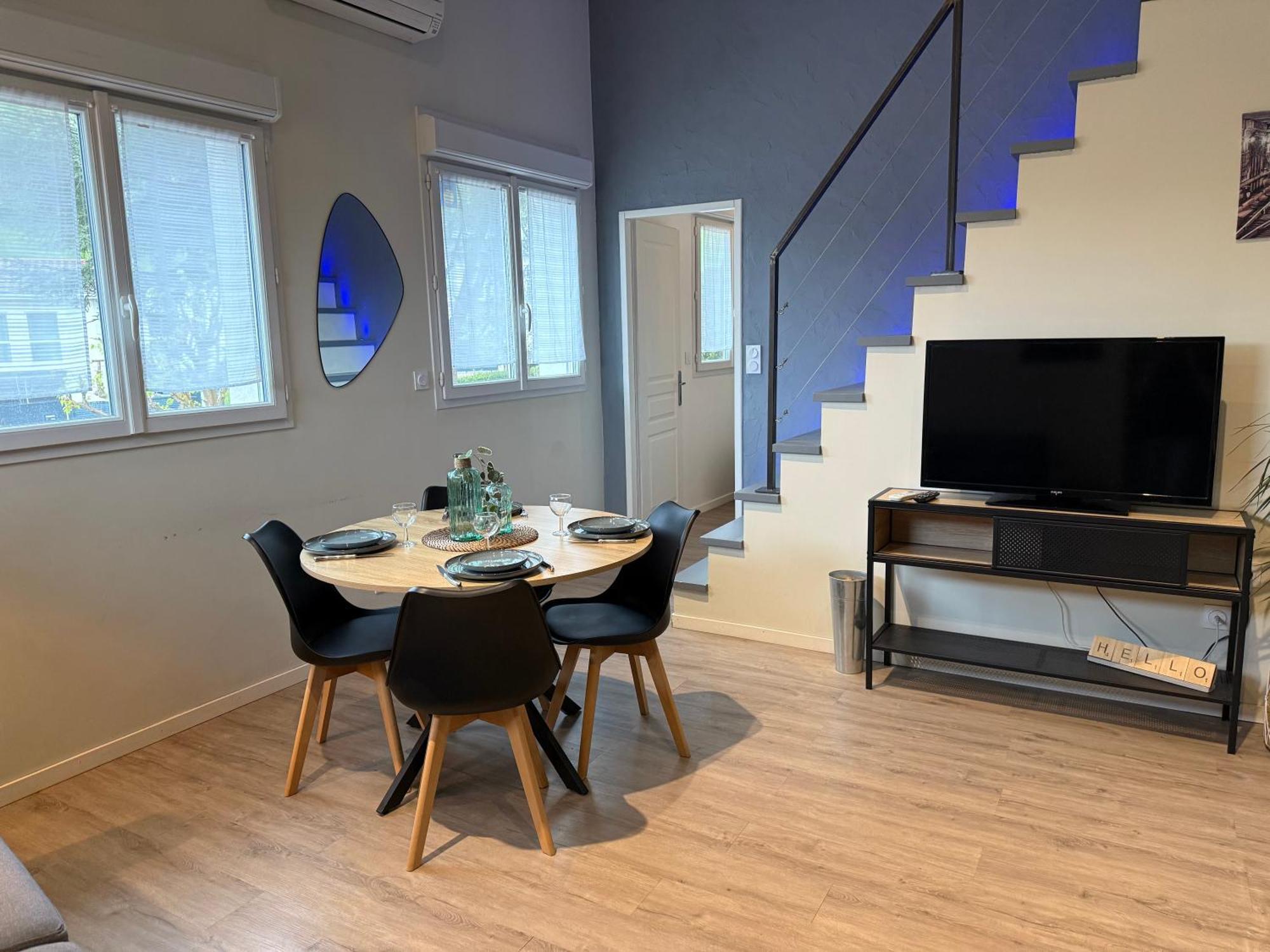 Bourg-Saint-Christophe Loft, Studio And Love Rooms מראה חיצוני תמונה
