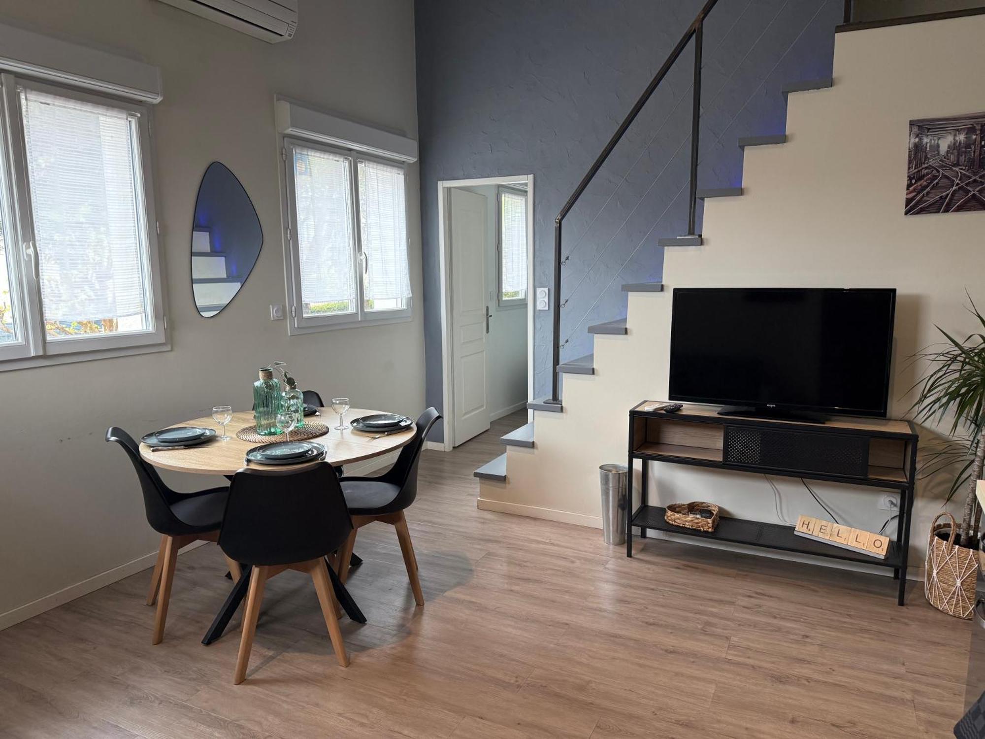 Bourg-Saint-Christophe Loft, Studio And Love Rooms מראה חיצוני תמונה