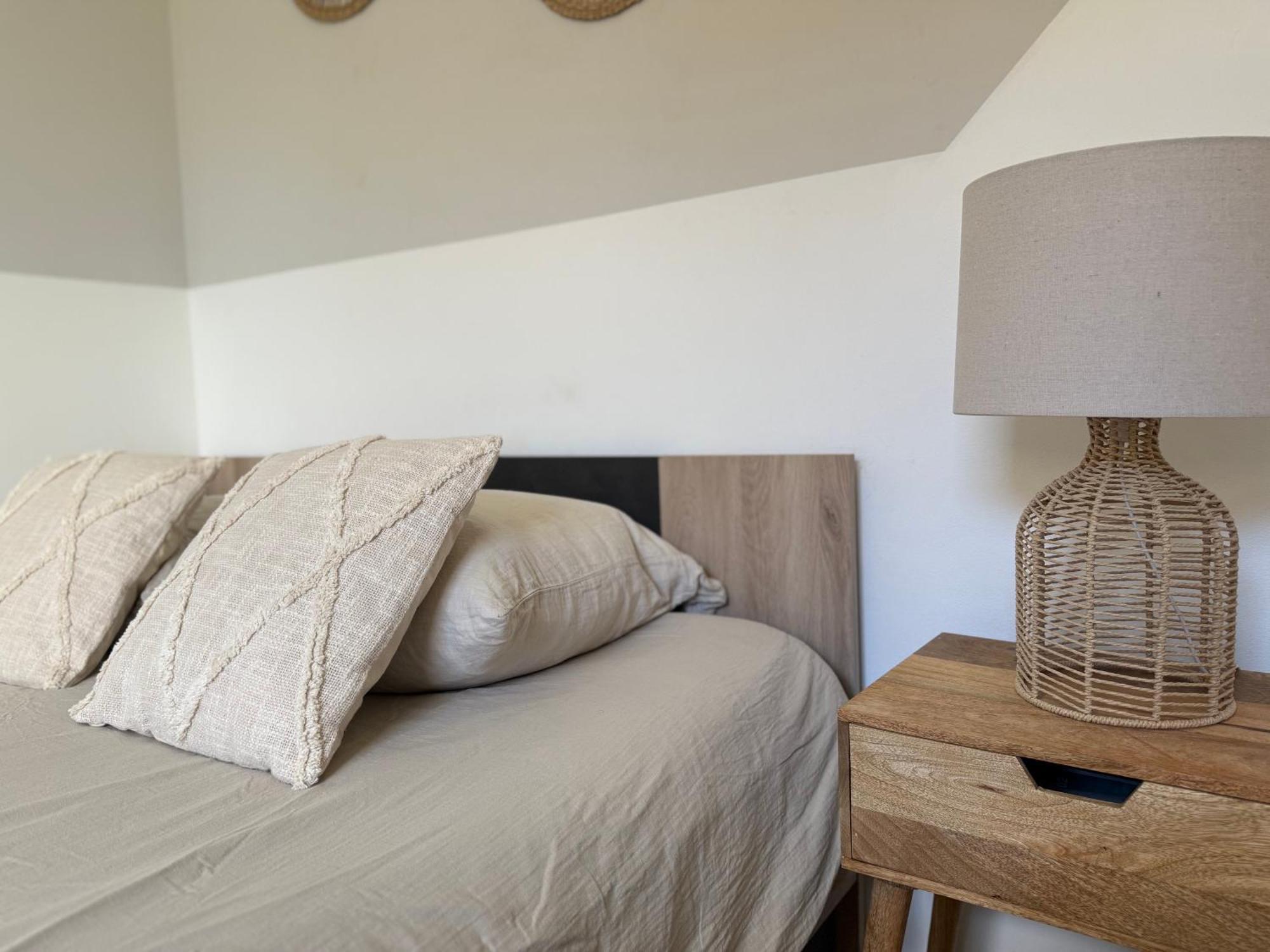 Bourg-Saint-Christophe Loft, Studio And Love Rooms מראה חיצוני תמונה