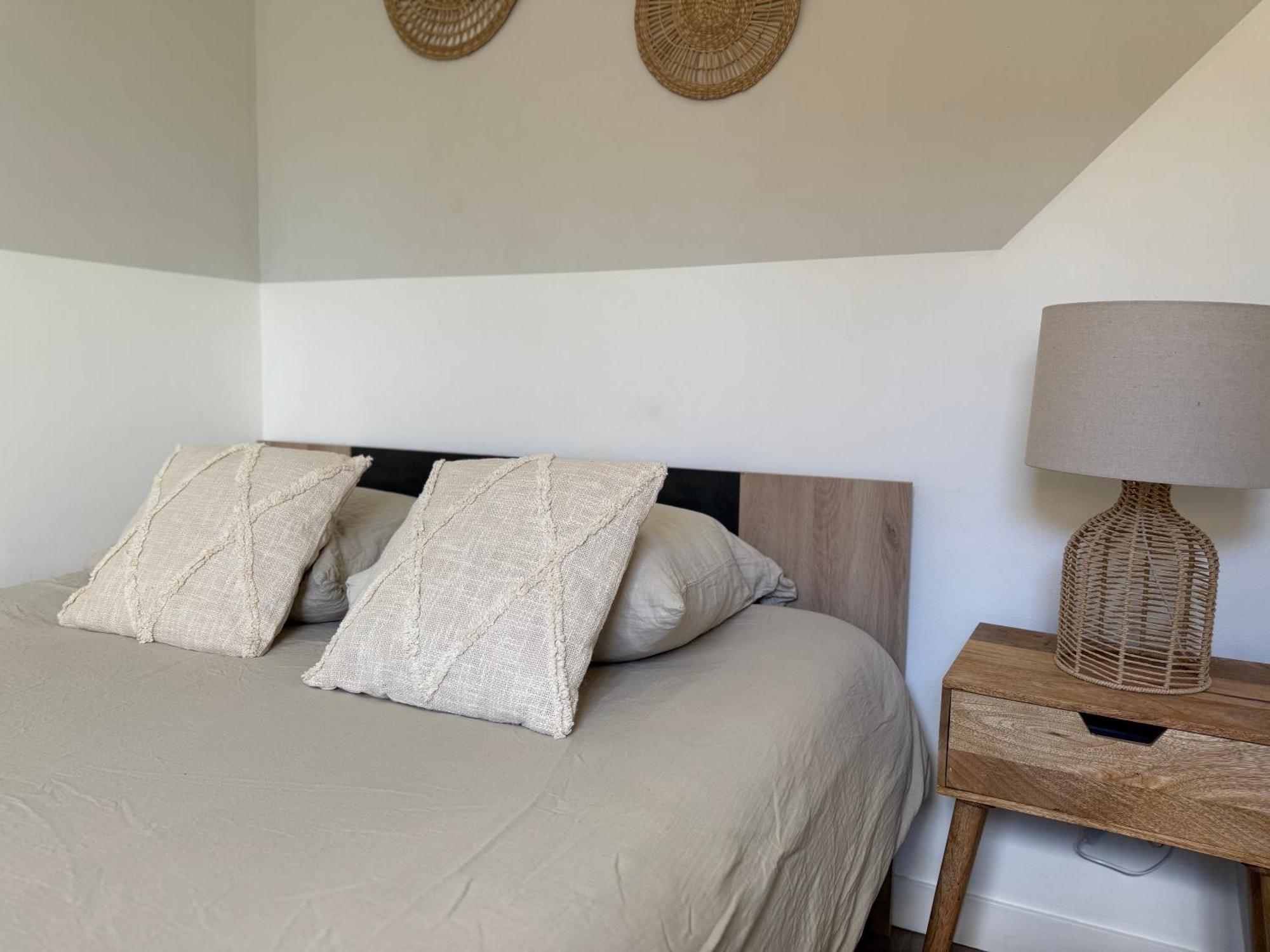 Bourg-Saint-Christophe Loft, Studio And Love Rooms מראה חיצוני תמונה