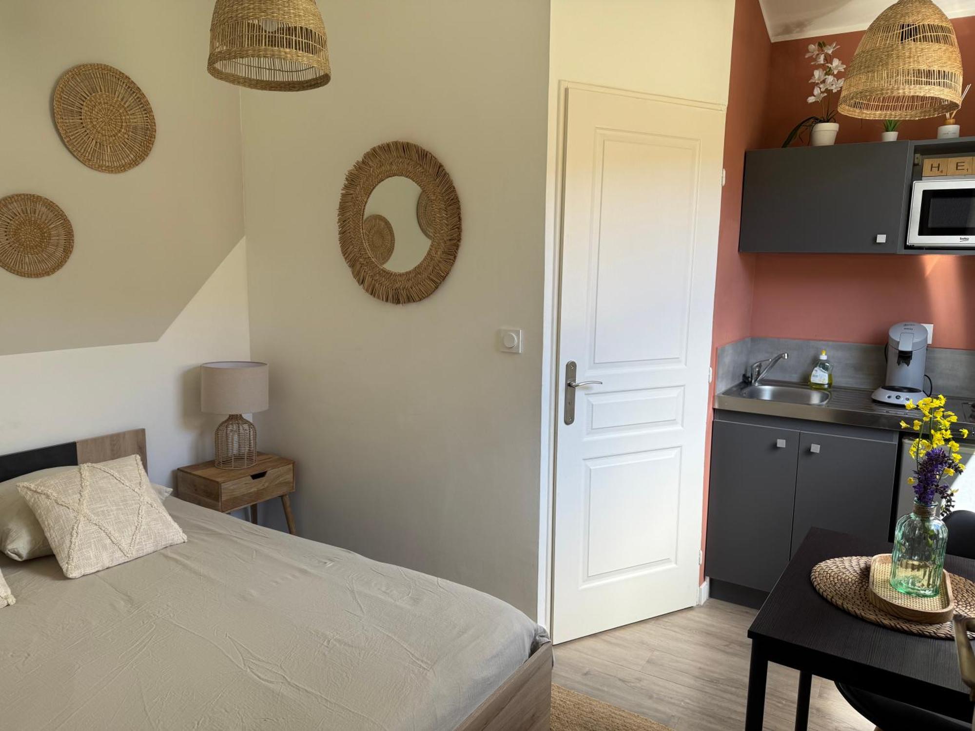 Bourg-Saint-Christophe Loft, Studio And Love Rooms מראה חיצוני תמונה